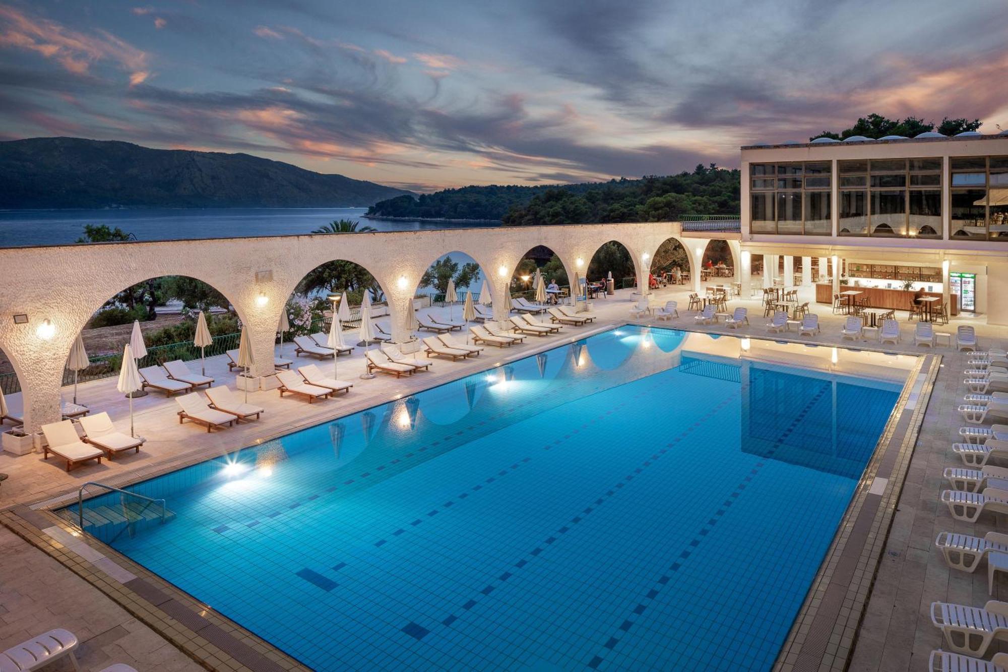 Arkada Hotel Stari Grad  Exterior photo